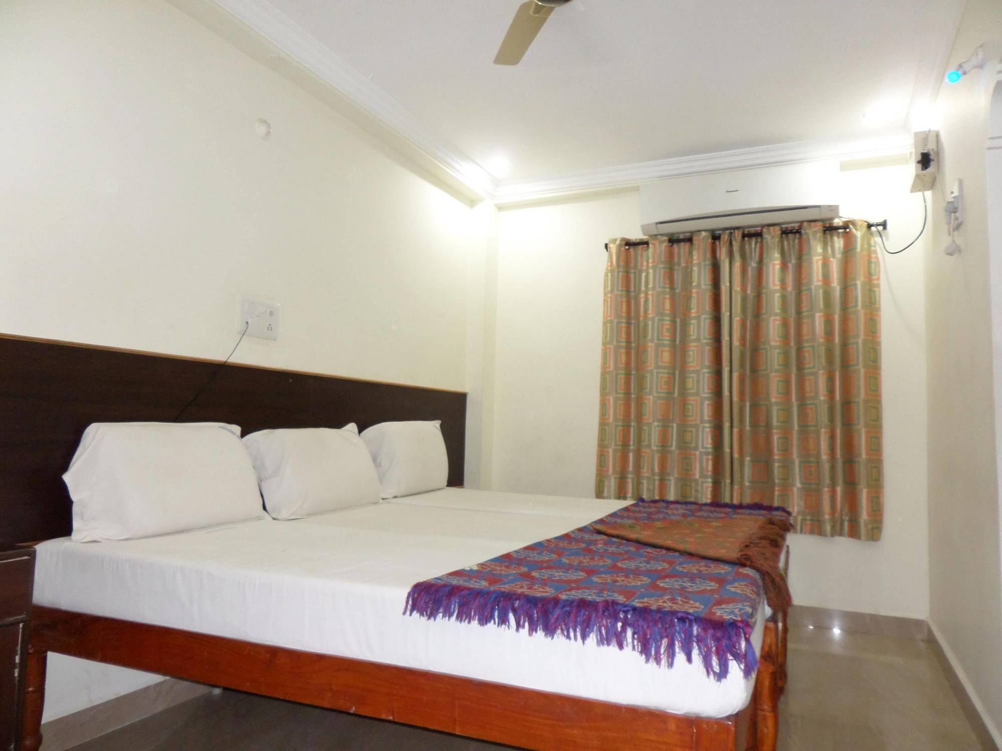 Hotel Sahasra Residency Tirupati Exterior photo